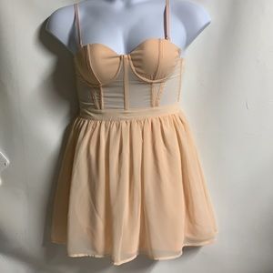Tobi women’s Large light peach corset top chiffon lined peephole strap dress